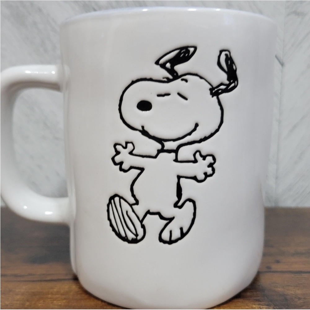 Peanuts Blue and White Snoopy Mug
